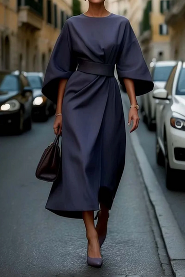 Elegantes Damenkleid 1
