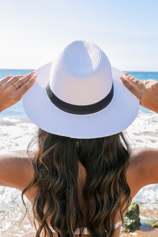 Regula Schwarz Geflochtener Fedora Strohhut für Damen | Sonnenhut mit schwarzem Band Sommer Strand - Einheitsgrösse
