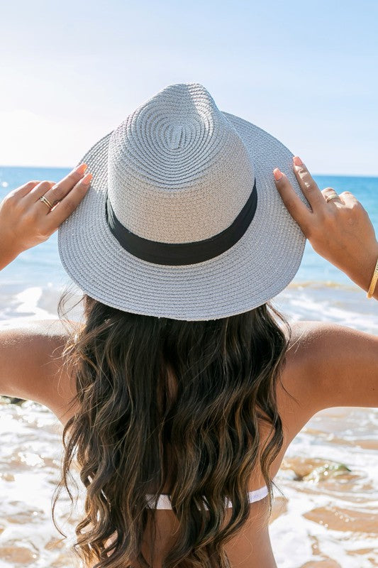 Regula Schwarz Geflochtener Fedora Strohhut für Damen | Sonnenhut mit schwarzem Band Sommer Strand - Einheitsgrösse