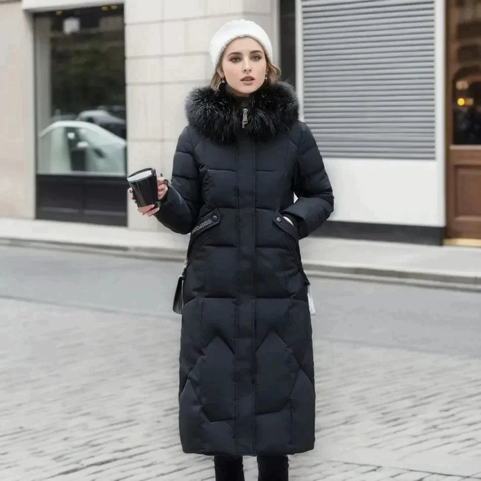 Hannelore Weiss Isolierter Longline Steppmantel mit Kapuze und Kunstfell für Damen | Winter Stadtlook - S/M/L/XL/2XL/3XL/4XL