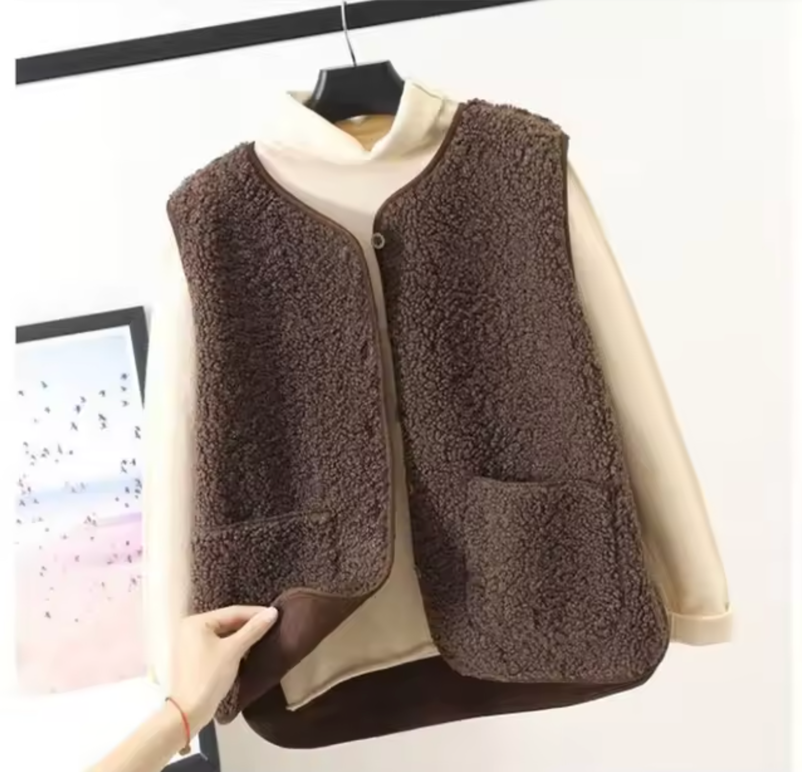 Monika Braun Ärmellose Sherpa-Weste für Damen | Winter Casual Fleece-Optik mit Knopfleiste - S/M/L/XL