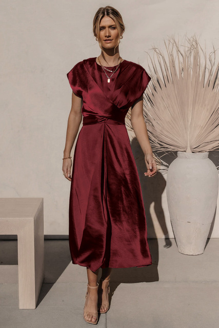 Elisabeth Rot Satin Crossover Midi Kleid für Damen | Elegante A-Linie Passform | Hochzeiten und Abendanlässe | Rückenschleife - S/M/L/XL