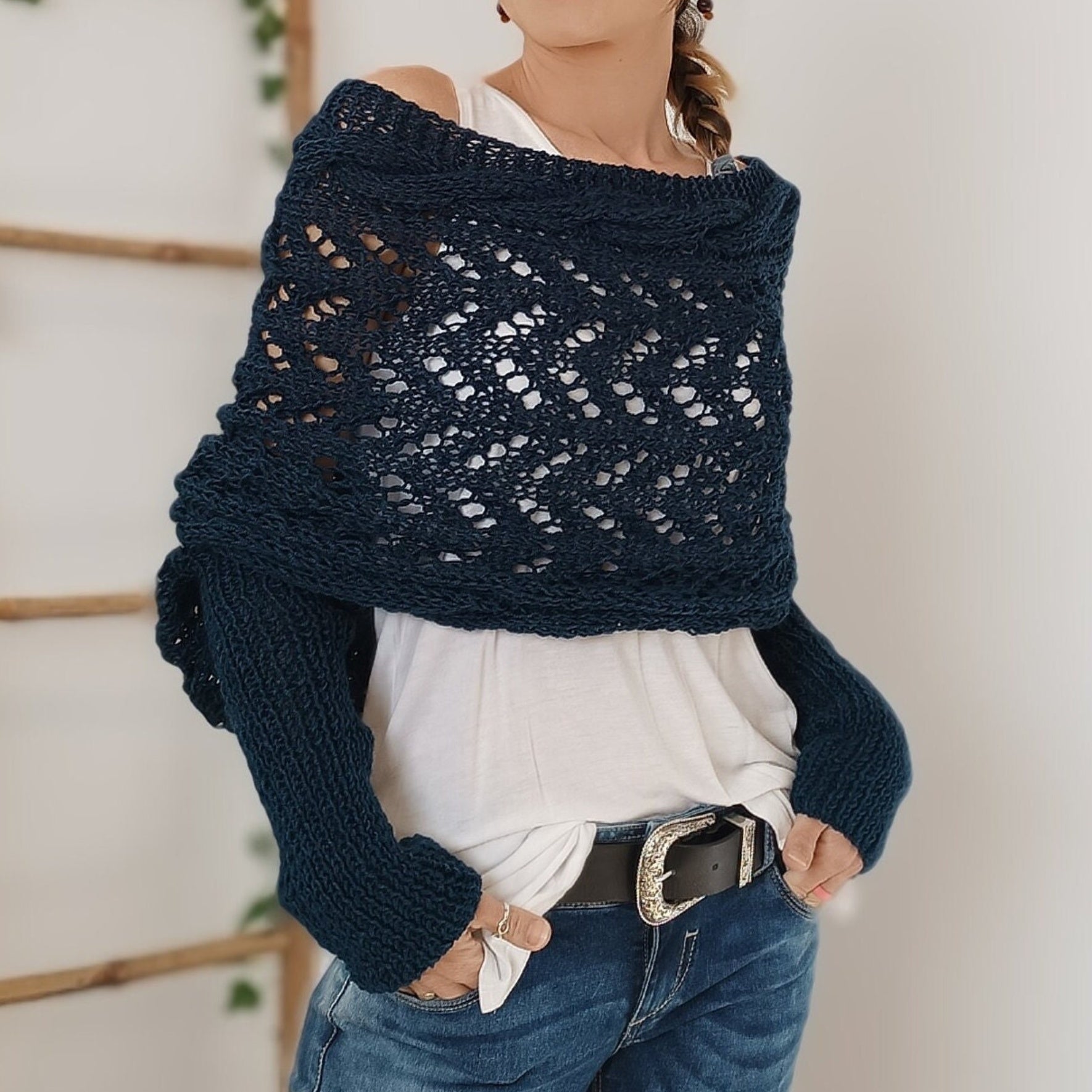 Vreni Hellgrau Gestrickter Schulterüberwurf mit Ärmeln und Lochmuster für Damen | Boho Casual Stil - S/M/L/XL