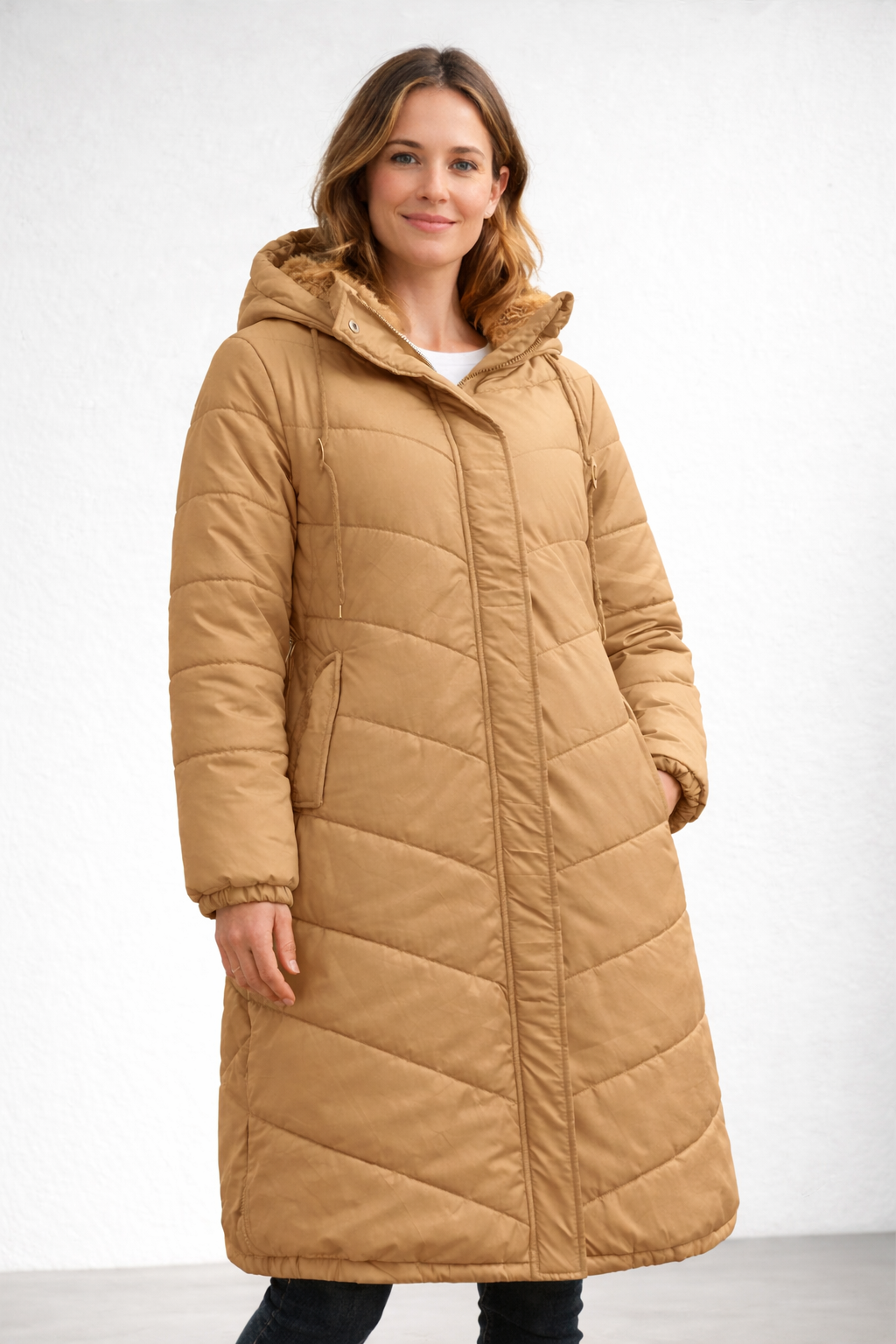 Wanda Schwarz Langer Gesteppter Wintermantel mit Kapuze und Fleecefutter für Damen | Casual Winter - XXS/XS/S/M/L/XL