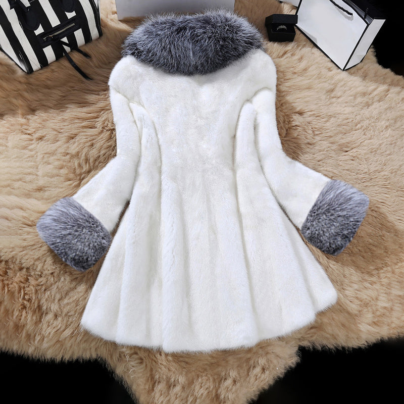 Damen Wintermantel mit Breitem Kragen – Zeitloses Design in Schwarz für Kühle Tage 0