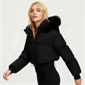 Monika Schwarz Kurze Isolierte Steppjacke mit Kapuze und Kunstfellbesatz für Damen | Winter Casual - S/M/L/XL/2XL