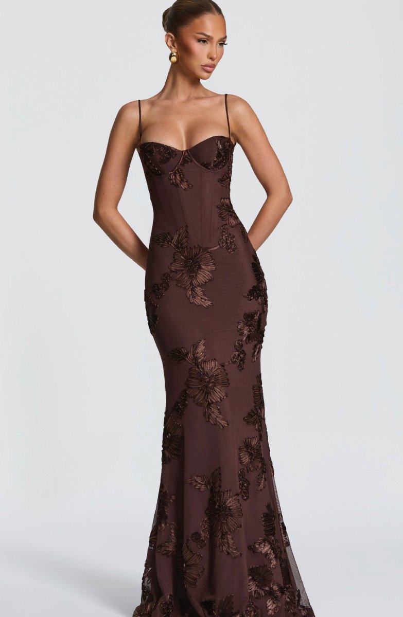 Fiona Figurbetontes Maxi Kleid | Spitze und Offener Rücken 3