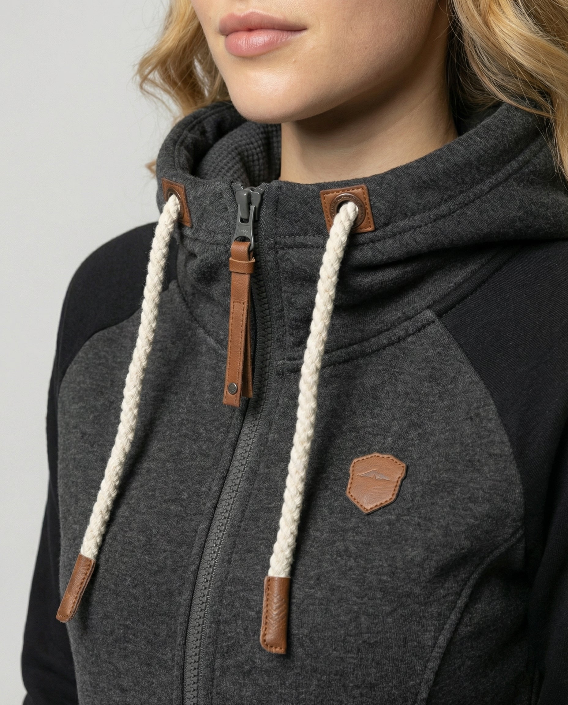 Lena Schwarz Zweifarbige Fleece Sweatjacke mit Kapuze und Reissverschluss für Damen | Casual Freizeit - XS/S/M/L/XL/2XL