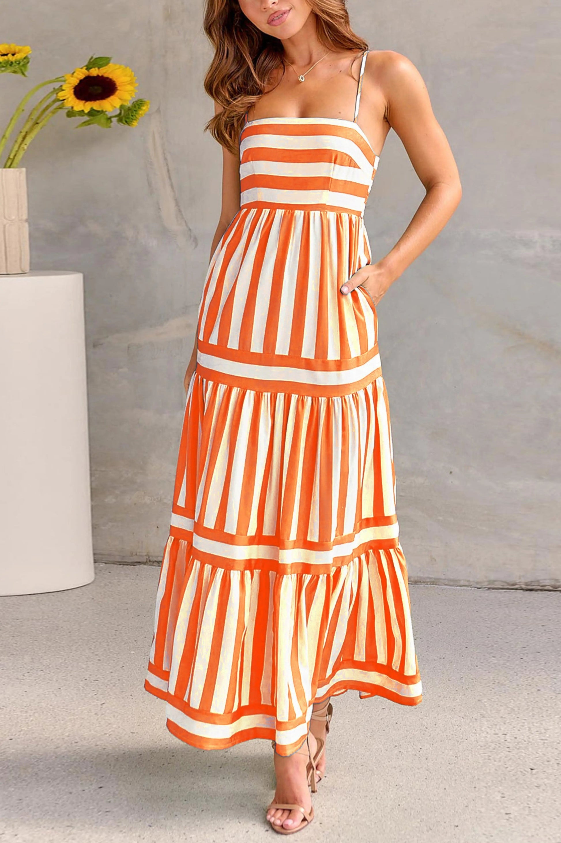 Gestri Women's Maxikleid | Verstellbare Träger, Fließender Stufenrock 2