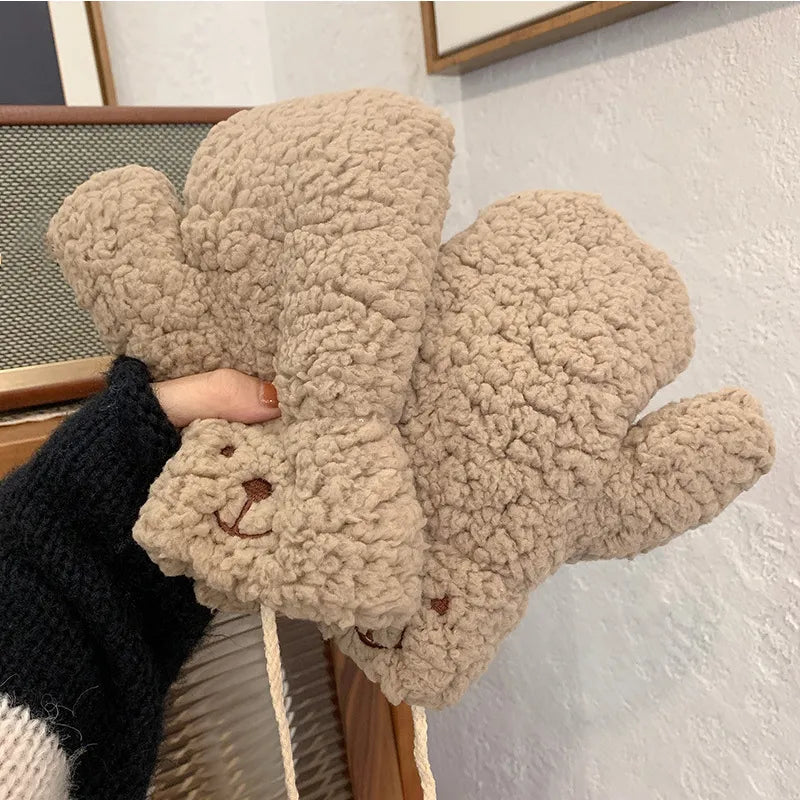 Katharina Khaki Warme Sherpa Fäustlinge für Damen | Winter Casual mit Bärenapplikation - Einheitsgrösse