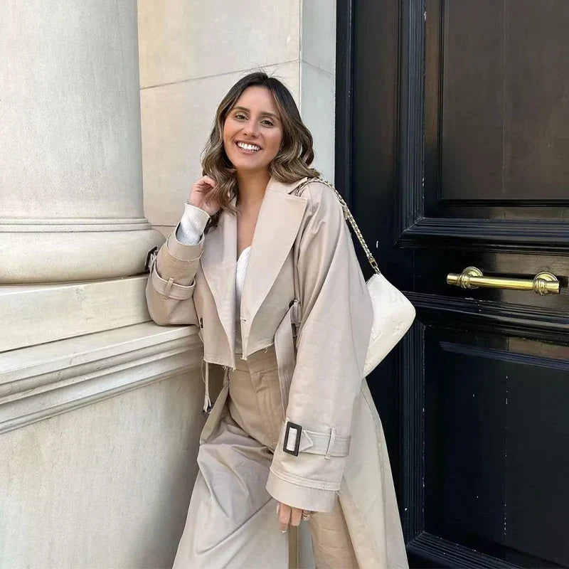 Elsa Beige Kurzer Trenchcoat mit Gürtel für Damen | Klassischer Casual Stil - XS/S/M/L