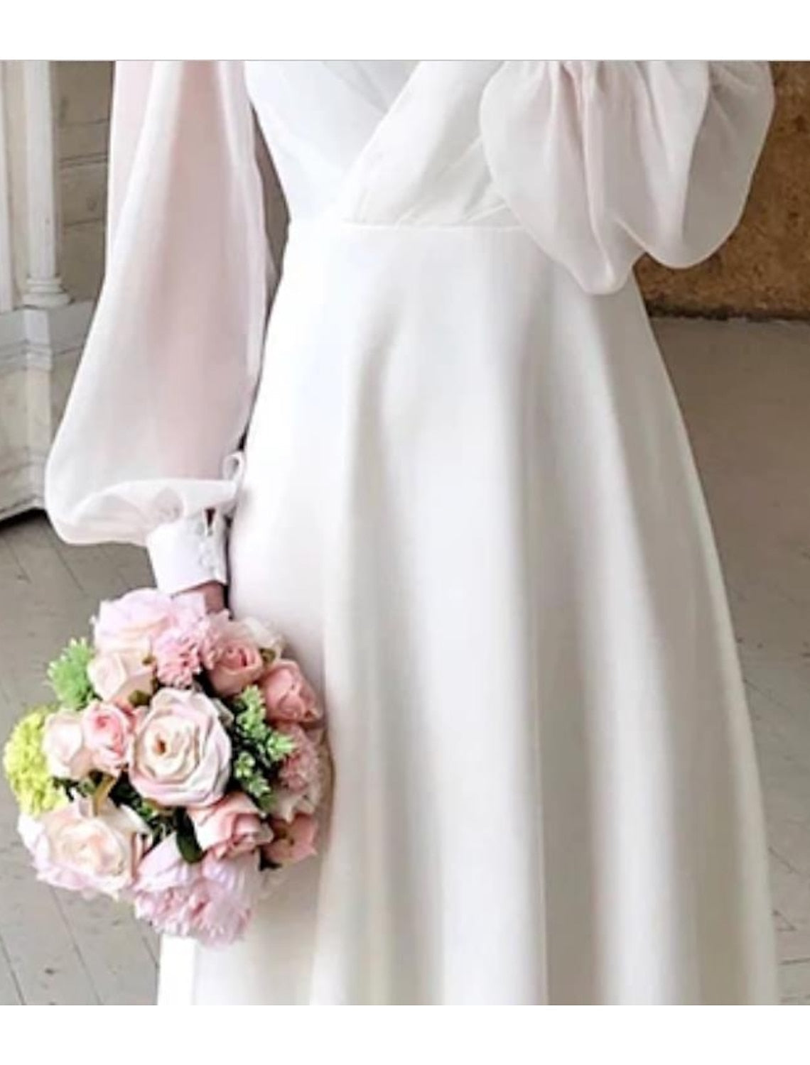 Lina Damen Hochzeitskleid | Langarm V-Ausschnitt, Elegante Brautmode 2