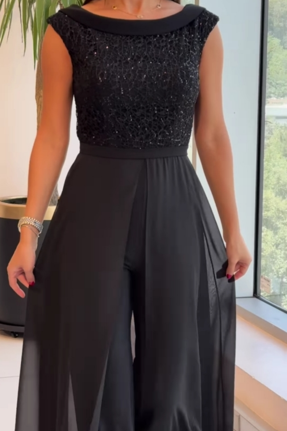 Luna Damen Jumpsuit | Stilvoll und Vielseitig 3