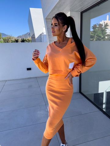 Cornelia Orange Zweiteiler Crop-Sweatshirt und Gerippter Midi-Rock für Damen | Casual Schulterfrei-Set - S/M/L/XL