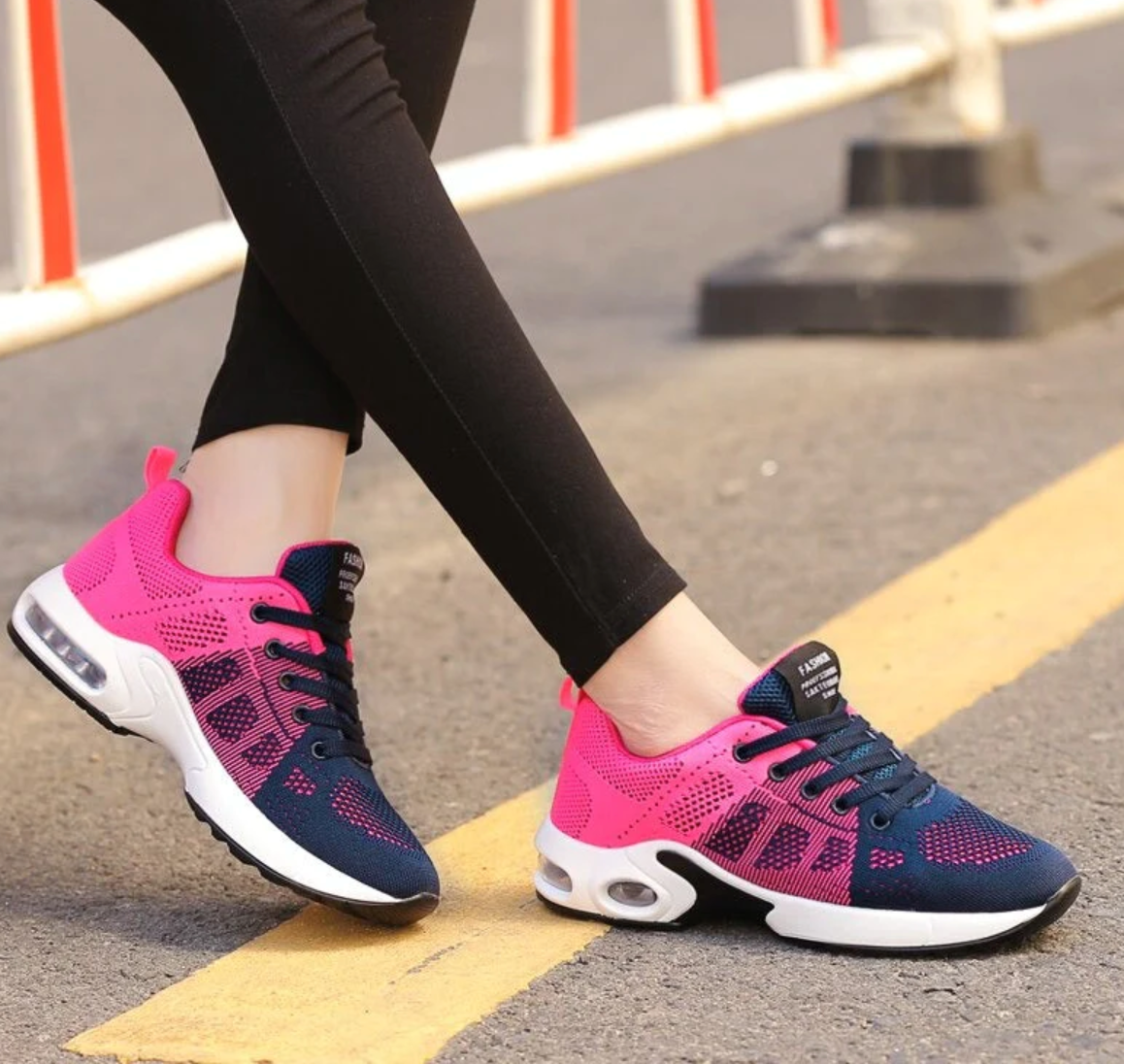 Doris Weiss Knit Air-Cushion Sneaker für Damen | Leichter Dämpfungsschuh - Alltag und Sport | Atmungsaktiv