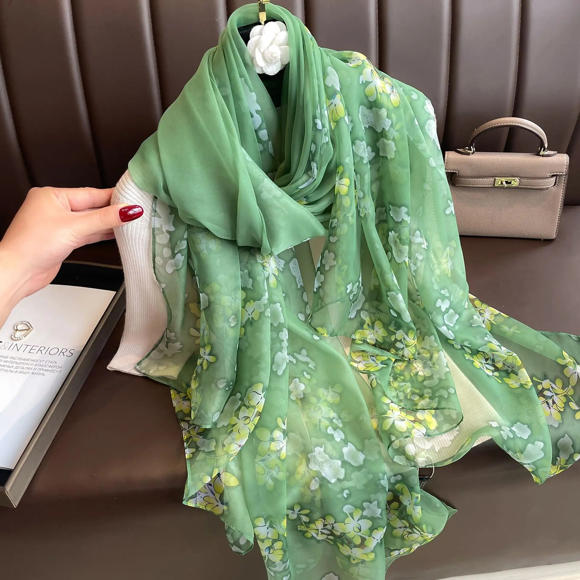 Ursula Mehrfarbig Bedruckter Chiffon-Schal für Damen | Leichter Halstuch mit Kunstdruck-Muster - Einheitsgrösse
