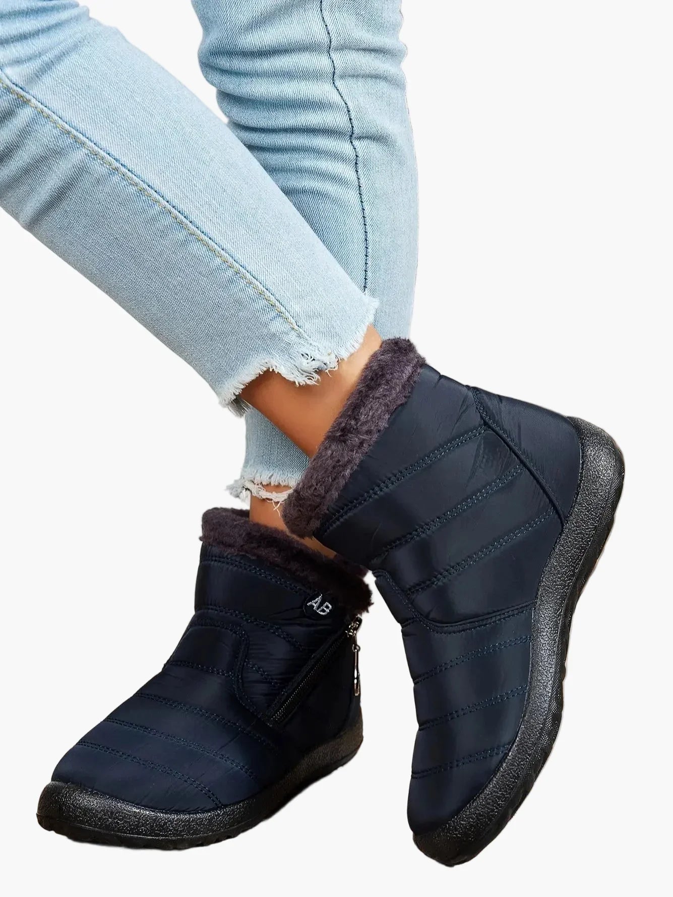 Ursula Schwarz Wasserdichte Gefütterte Winterstiefel für Damen | Steppoptik Kunstfell-Kragen Flache Sohle - EU 35-44