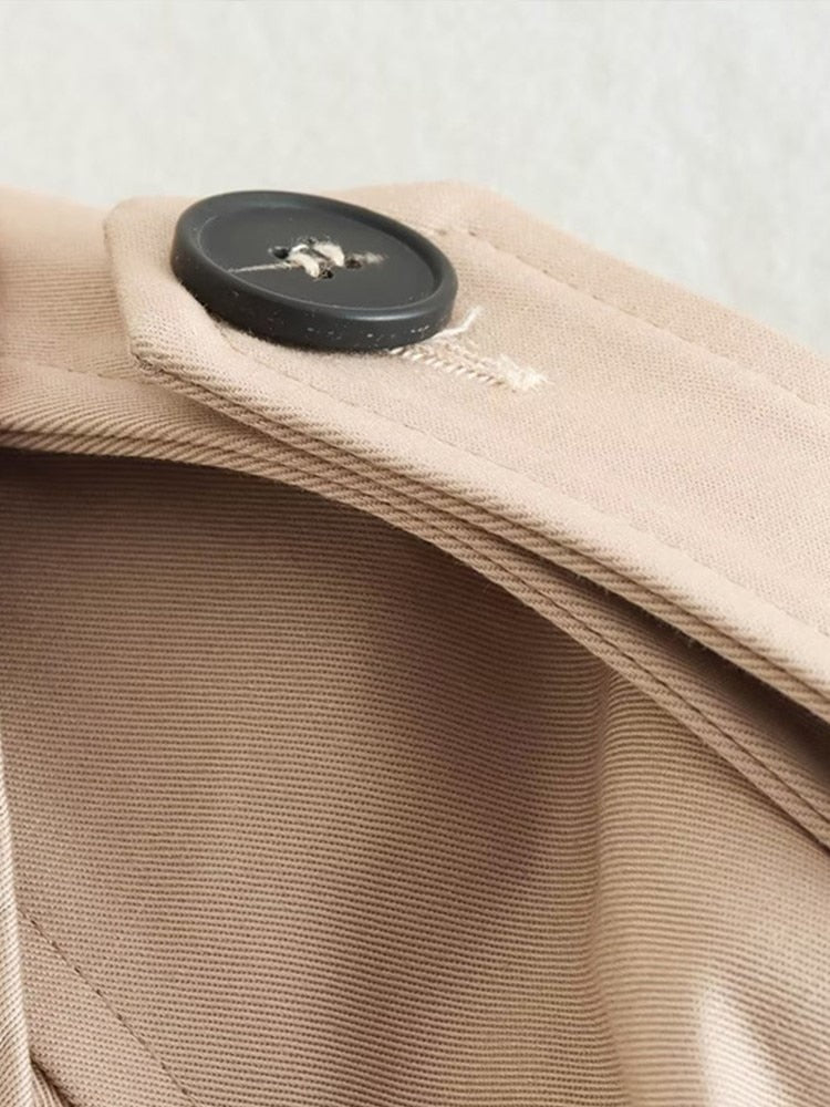 Wilma Beige Kurzer Zweireihiger Trenchcoat für Damen | Gürtel Schulterpasse Klassischer Stil