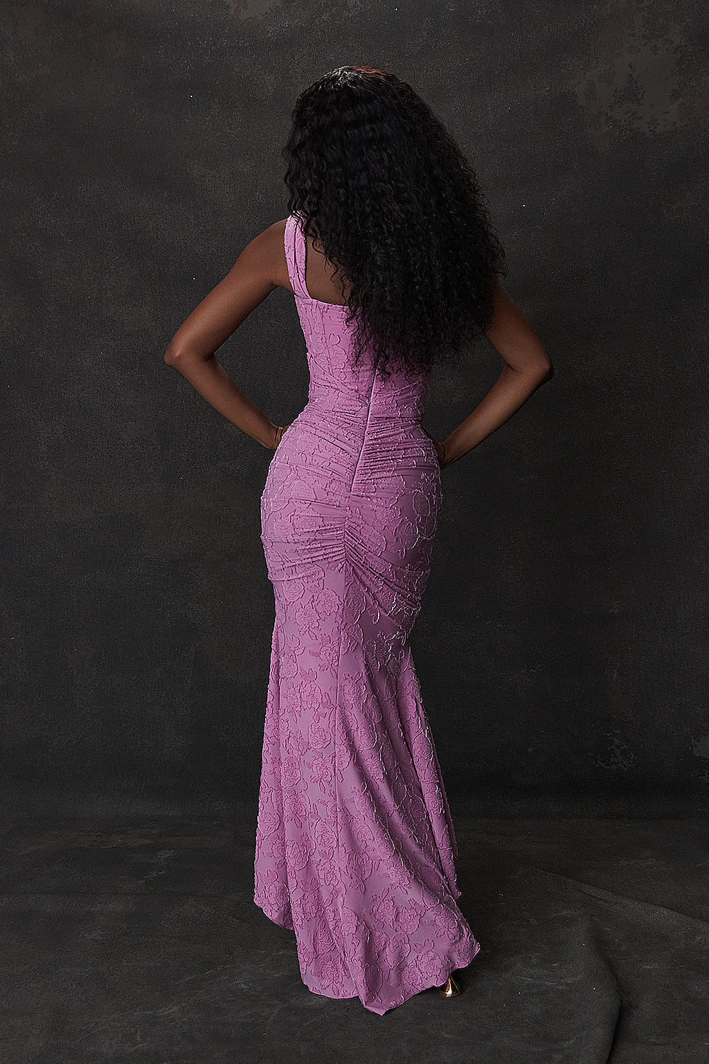 Sophie Damen Midi Kleid | Figurbetont mit Spitzenakzenten 5