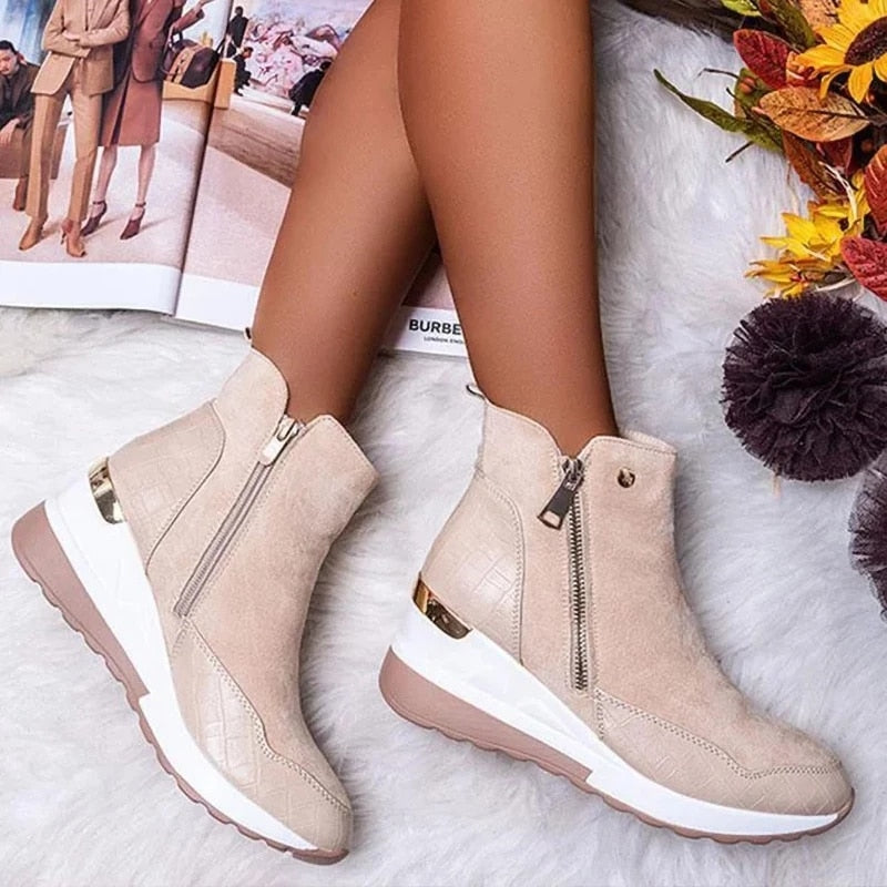 Vroni Beige Keil-Stiefelette mit Reissverschluss für Damen | Leichte Keilsohle Casual Fit | Herbst - 35-43