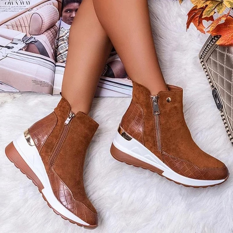 Vroni Beige Keil-Stiefelette mit Reissverschluss für Damen | Leichte Keilsohle Casual Fit | Herbst - 35-43