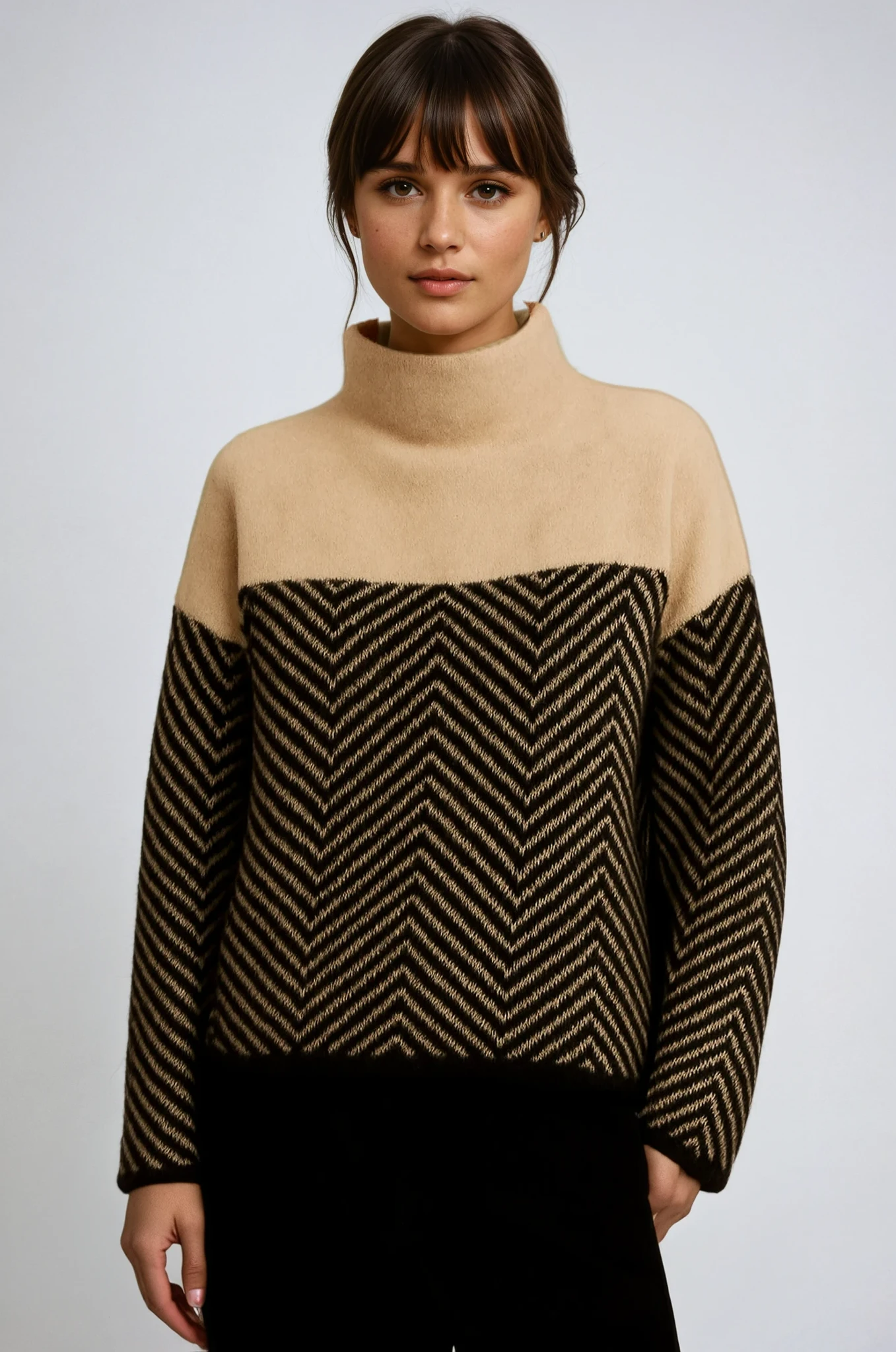 Lotte Beige Chevron Oversized Rollkragenpullover für Damen | Herbst Winter Casual Stil - XS/S/M/L/XL/2XL