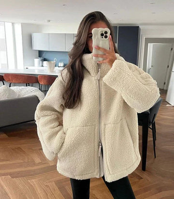 Monika Beige Oversized Sherpa-Jacke mit Stehkragen für Damen | Casual Winter Fleece-Look - S/M/L/XL