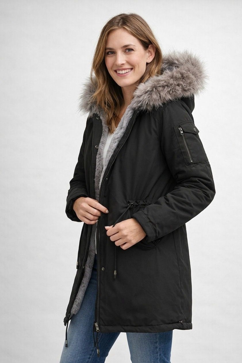 Monika Schwarz Langer Winter-Parka mit Kapuze für Damen | Kunstfellbesatz Fleecefutter Fishtail-Saum - S/M/L/XL/2XL/3XL