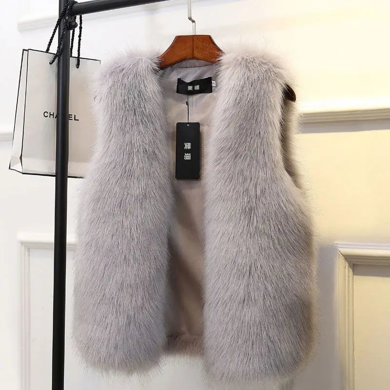 Monika Schwarz Kunstfell Weste für Damen | Warm Ärmellos Winter Gilet - S/M/L/XL/2XL