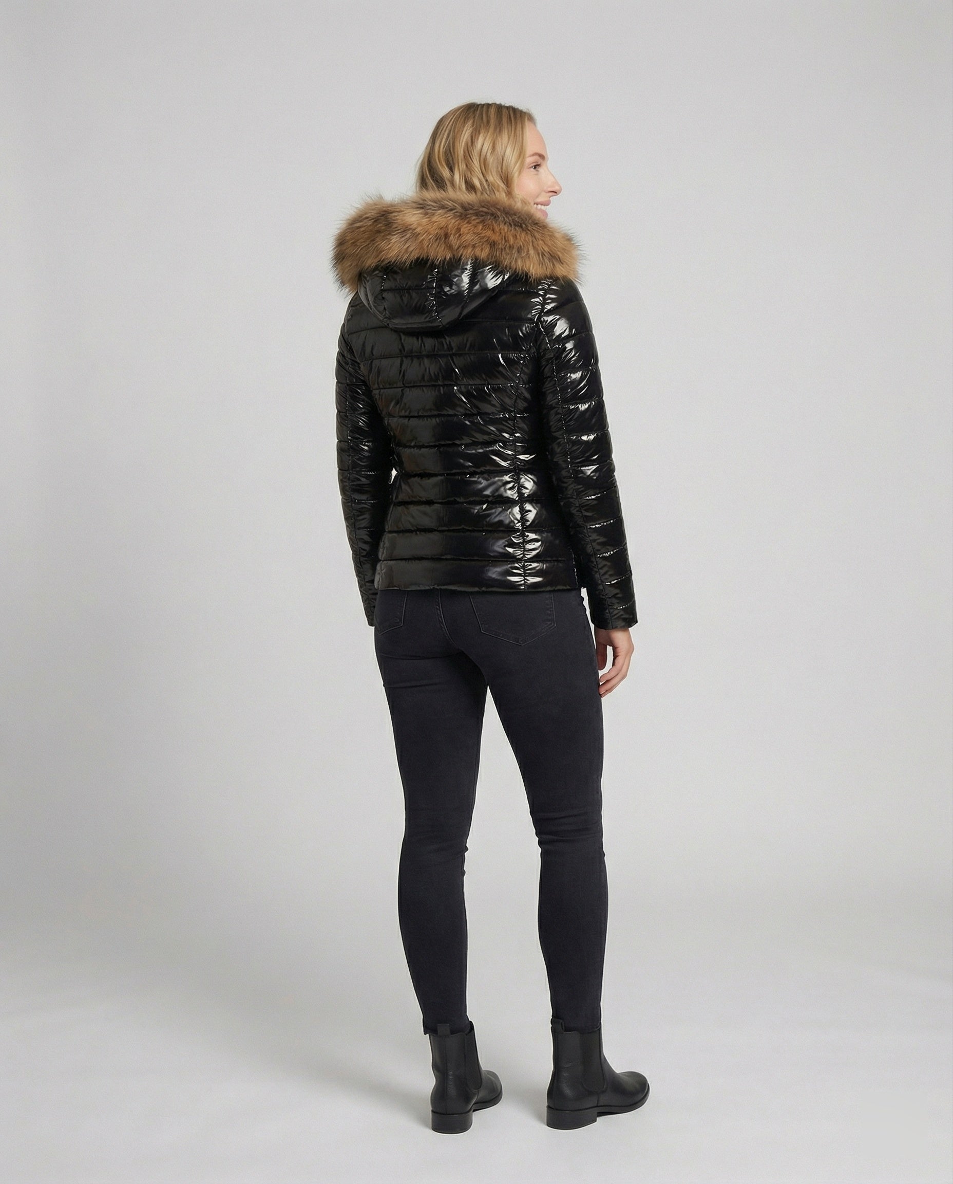 Frieda Schwarz Glänzende Taillierte Steppjacke mit Kunstfell-Kapuze für Damen | Winter Casual - S/M/L/XL/2XL/3XL