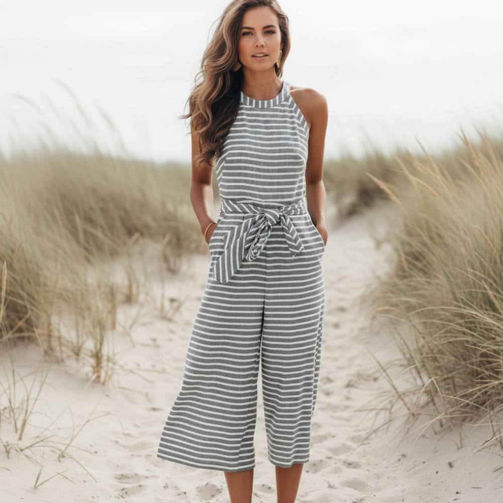 Nadine Schwarz Gestreifter Halter Culotte-Jumpsuit für Damen | Luftig weiter Schnitt | Sommerurlaub und Alltag - S/M/L/XL