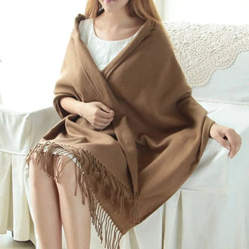 Annemarie Braun Karierter Oversize Winterschal für Damen | Karomuster mit Fransen Poncho Stil