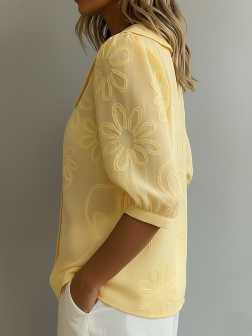 Monika Gelb Blumenbestickter Peter-Pan-Kragen Kurzarm Bluse für Damen | Leichter Femininer Fit | Alltag und Brunch - S/M/L/XL/2XL/3XL