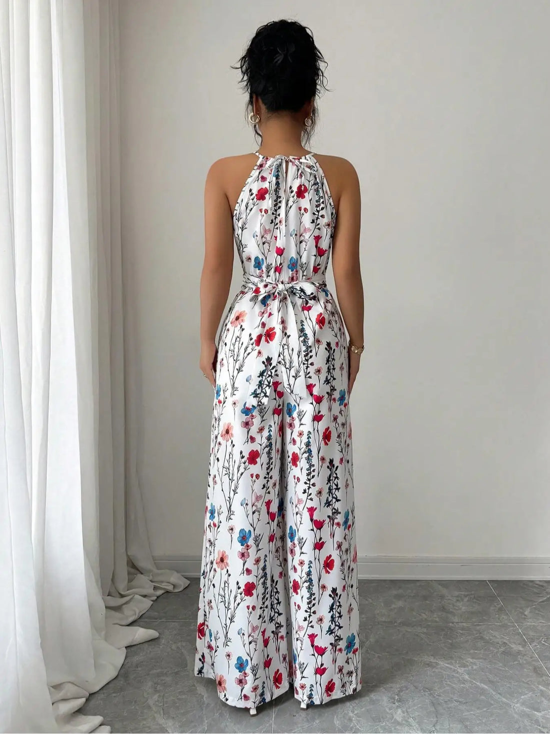 Monika Blumenweiss Geblümter Neckholder Maxi-Jumpsuit für Damen | Eleganter Weiter Beinschnitt | Sommerurlaub und Gartenpartys - S/M/L/XL/2XL